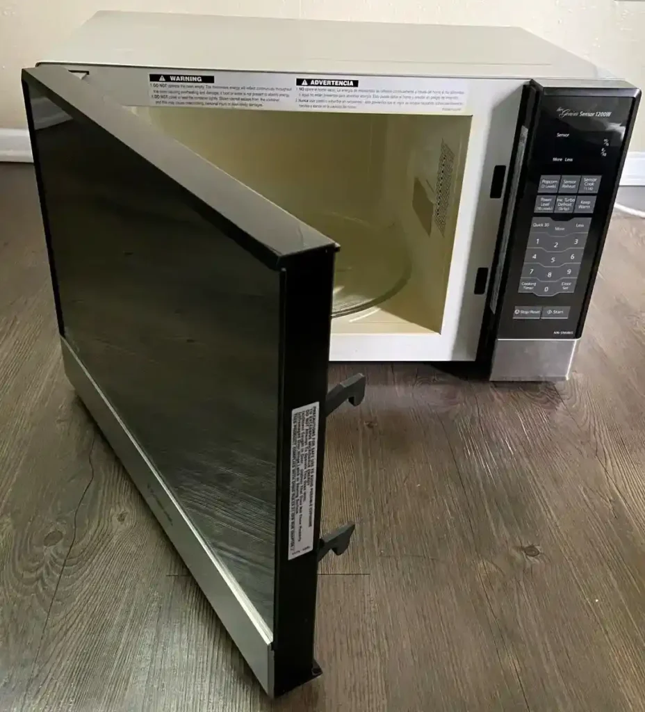  Microwave Oven Panasonic NN-SN686S