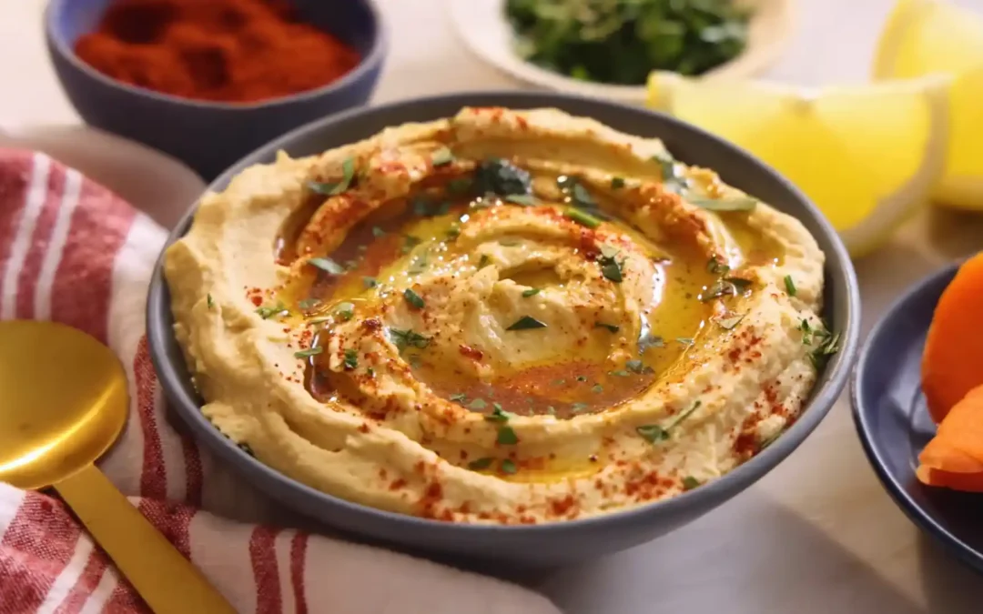Quick and Easy Creamy Hummus Recipe at Home in 10 Minutes